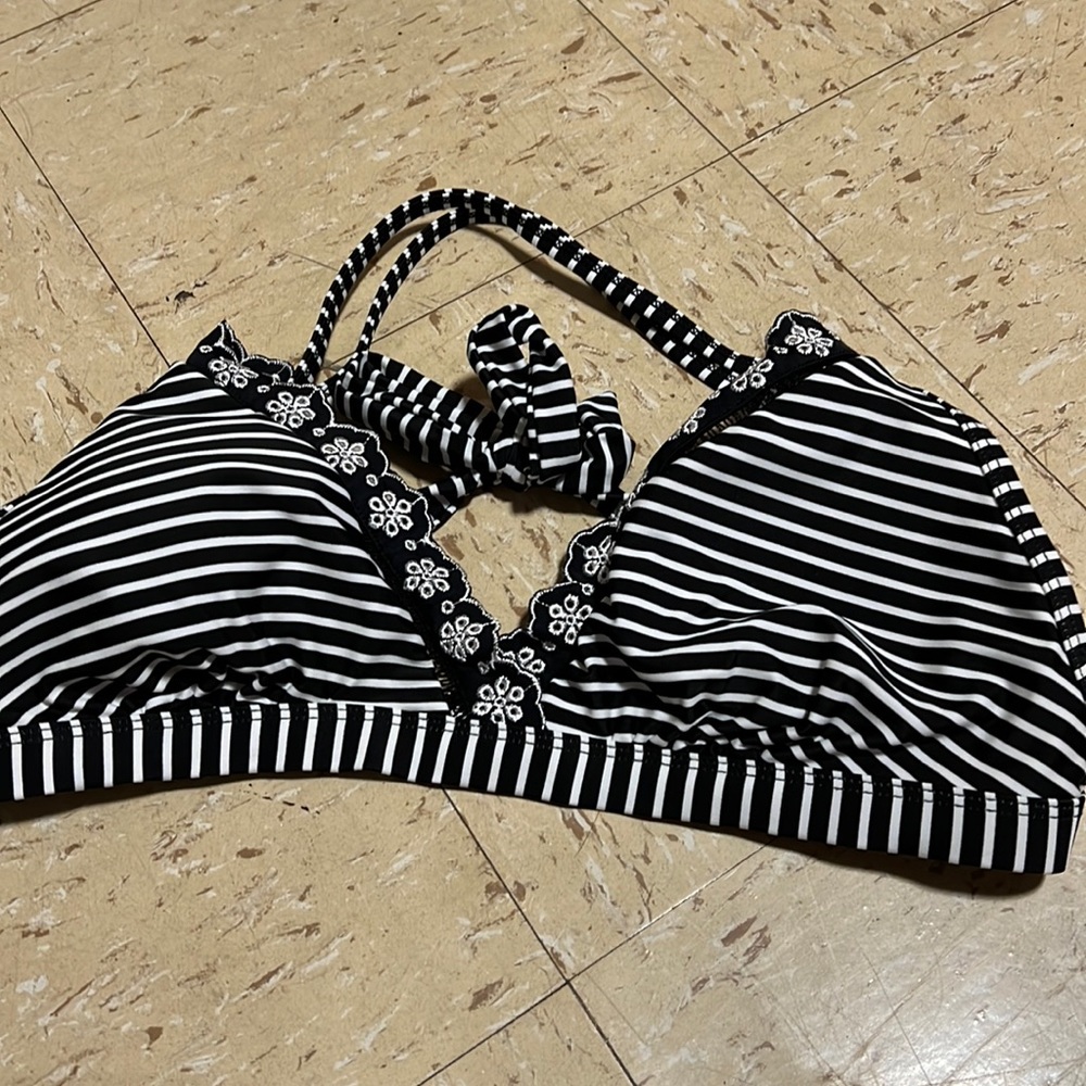 Bikini top